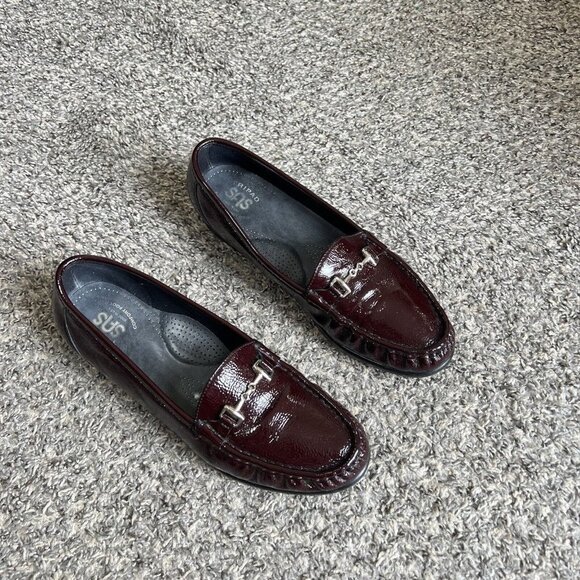 SAS Women's Metro Horsebit Patent Leather Loafer Shoes Burgundy Red Size 6 W - Picture 2 of 11